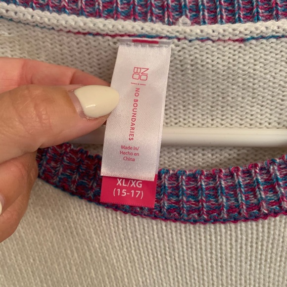 No Boundaries ugly sweater - Picture 3 of 5